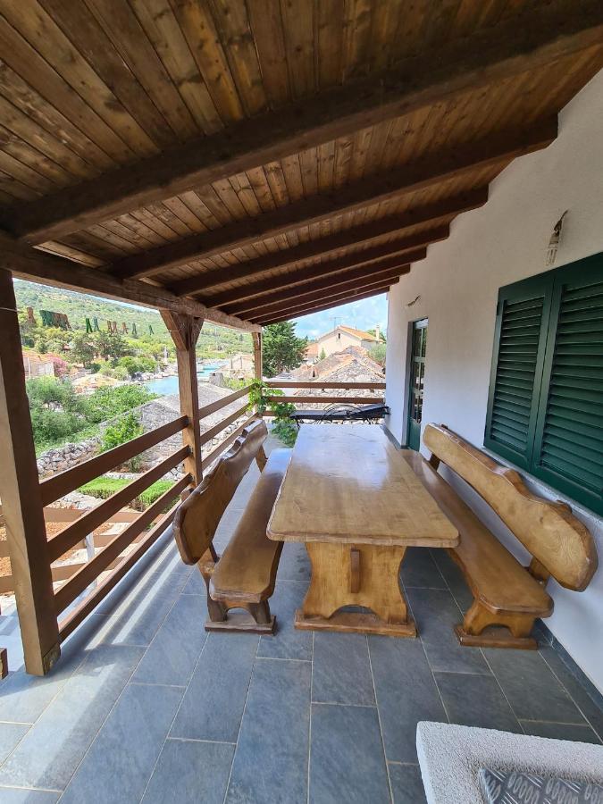 PristanisceKuca Za Odmor Buba, Otok Zut别墅 外观 照片