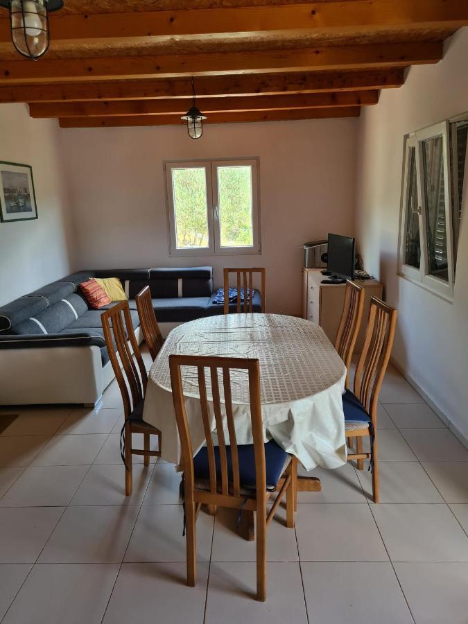 PristanisceKuca Za Odmor Buba, Otok Zut别墅 外观 照片