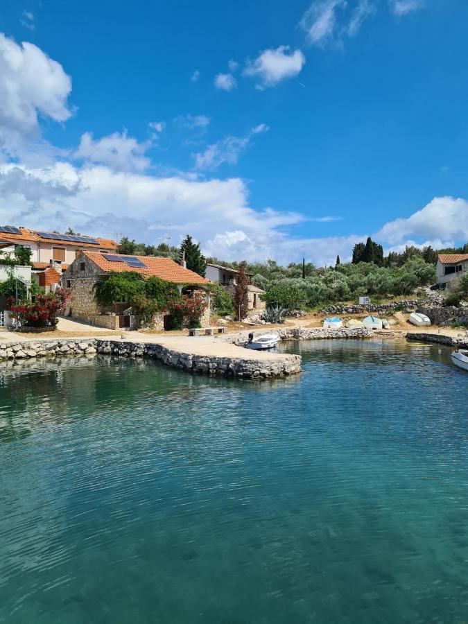 PristanisceKuca Za Odmor Buba, Otok Zut别墅 外观 照片