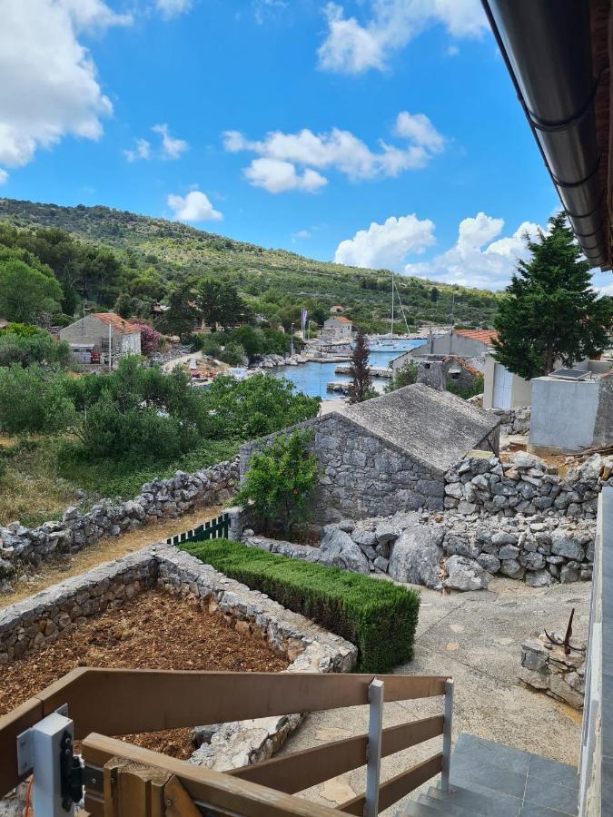 PristanisceKuca Za Odmor Buba, Otok Zut别墅 外观 照片