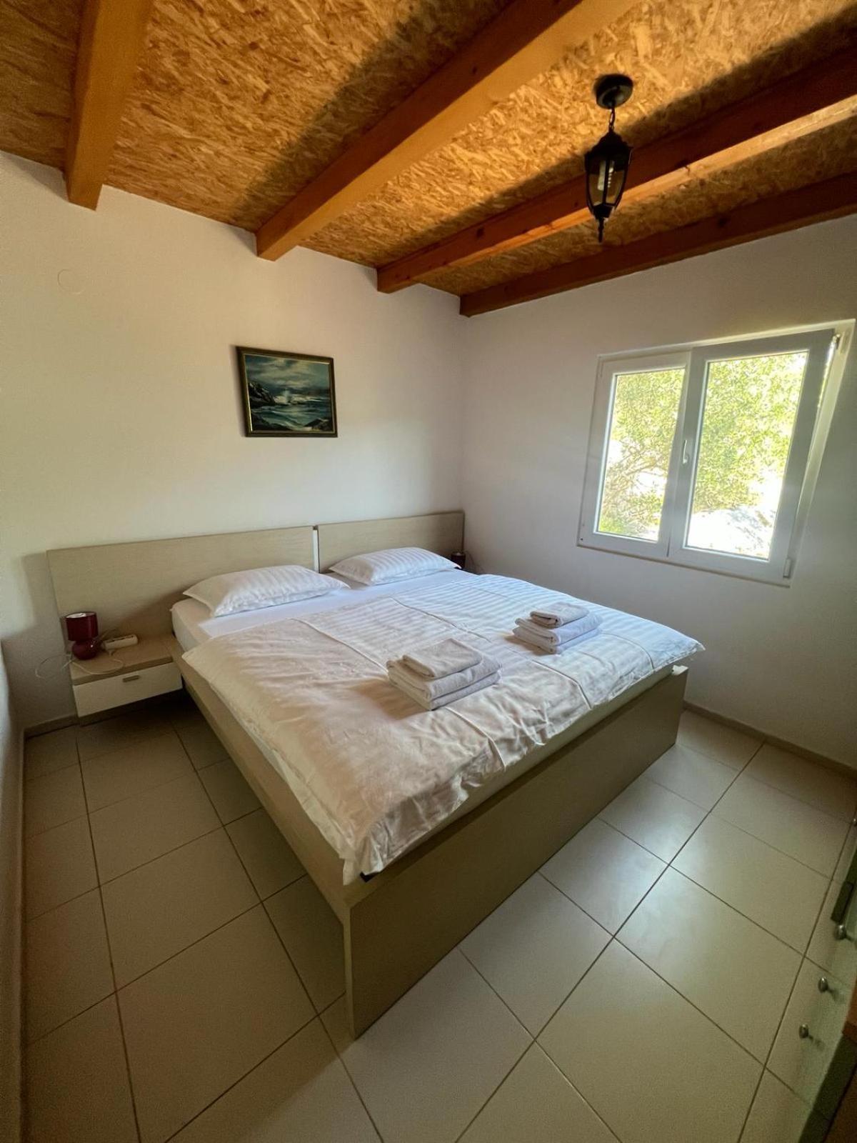 PristanisceKuca Za Odmor Buba, Otok Zut别墅 外观 照片